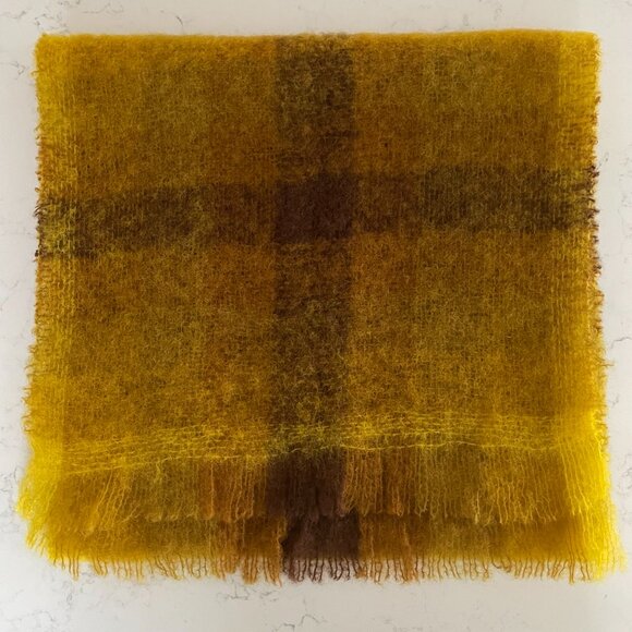 Vintage Made in Scotland Mohair & New Wool Fringed Plaid Wrap/Scarf Gold Brown - Picture 5 of 10